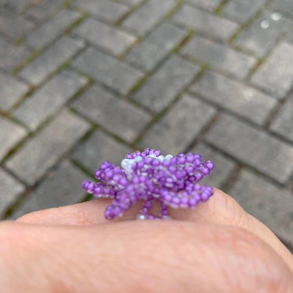 🌷3 for$25🌷Handmade, Glass Seed Bead Lilac Flower Ring, Fits Up To Ring Size 8 - Picture 4 of 4